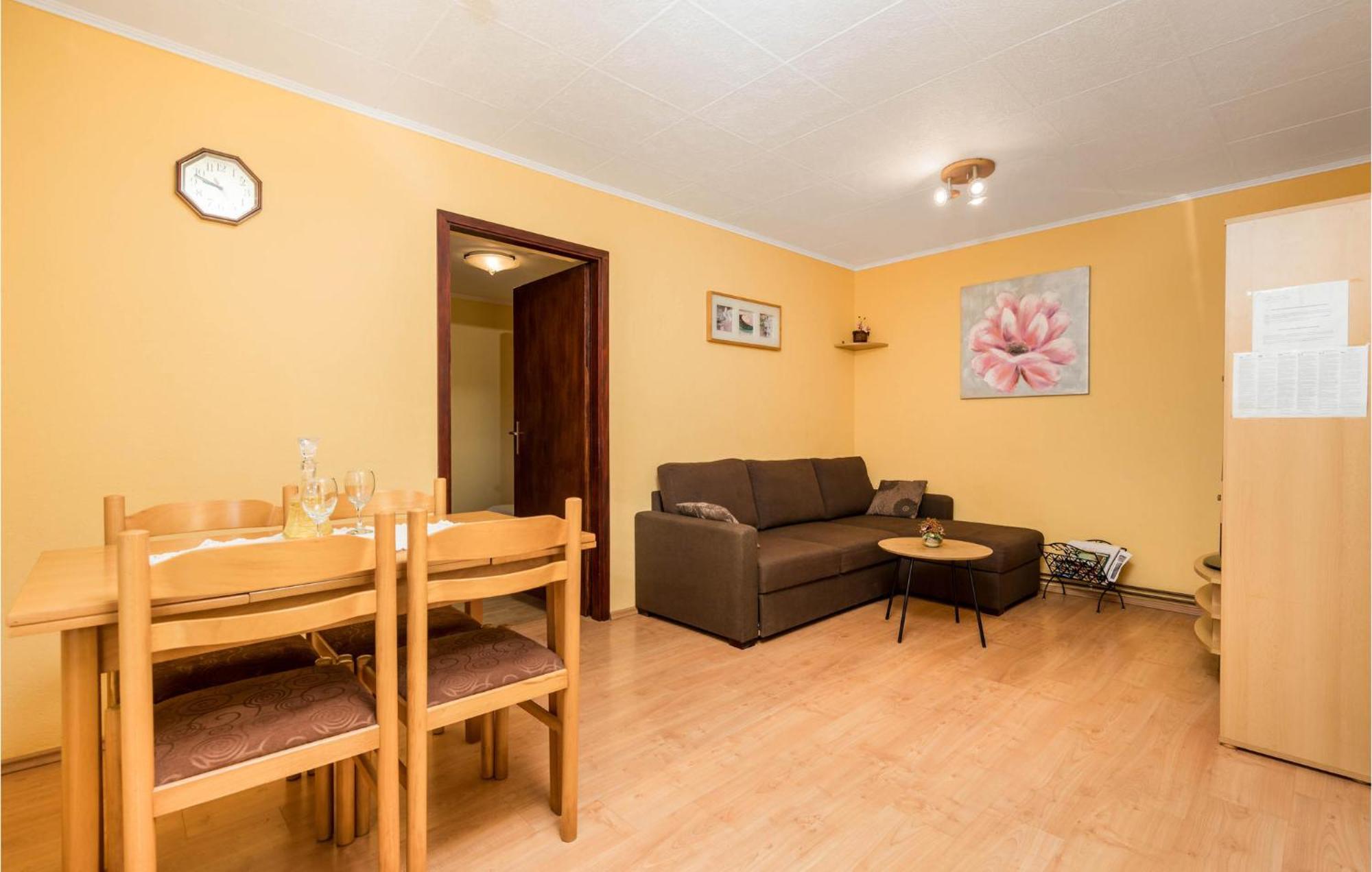 Stunning Apartment In Lovran With Kitchen 외부 사진