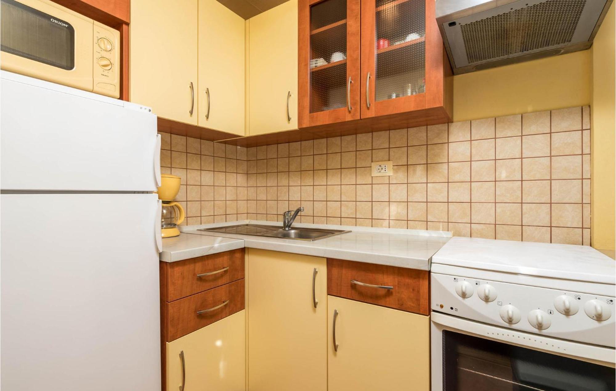 Stunning Apartment In Lovran With Kitchen 외부 사진