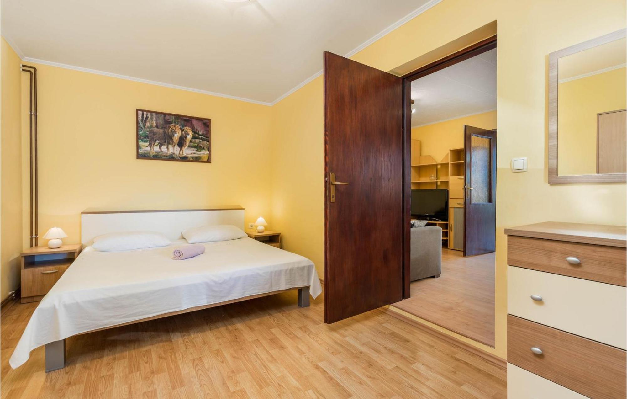 Stunning Apartment In Lovran With Kitchen 외부 사진